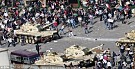 شباب التحرير ينظفون الميدان قبل أن يغادروه صباح السبت